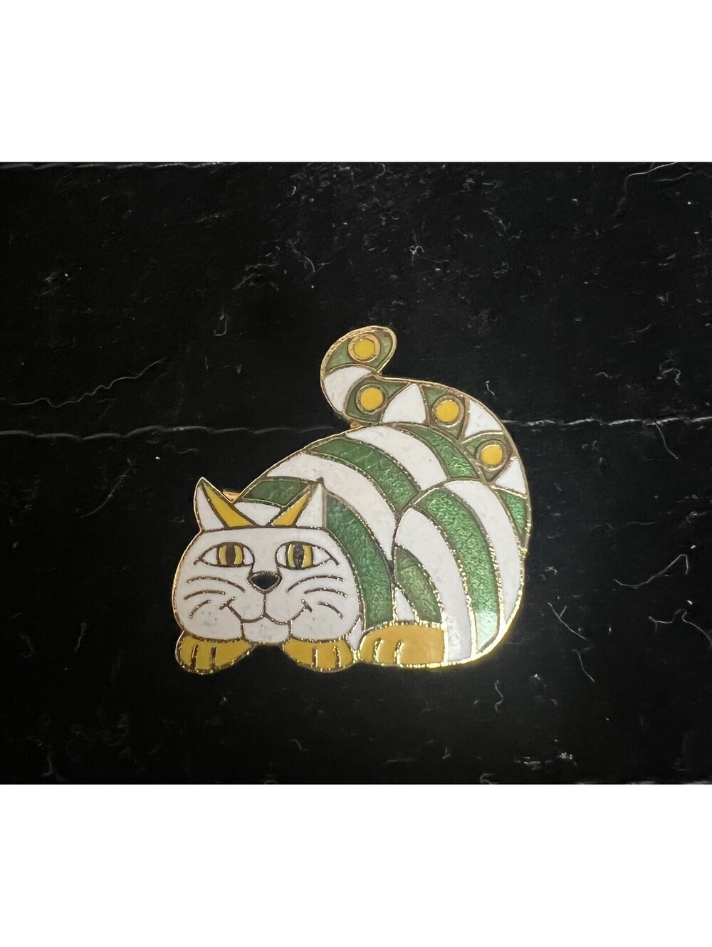 Aviva Vintage Cheshire Green Stripped Brooch Alice In Wonderland Disney Pin (B2)
